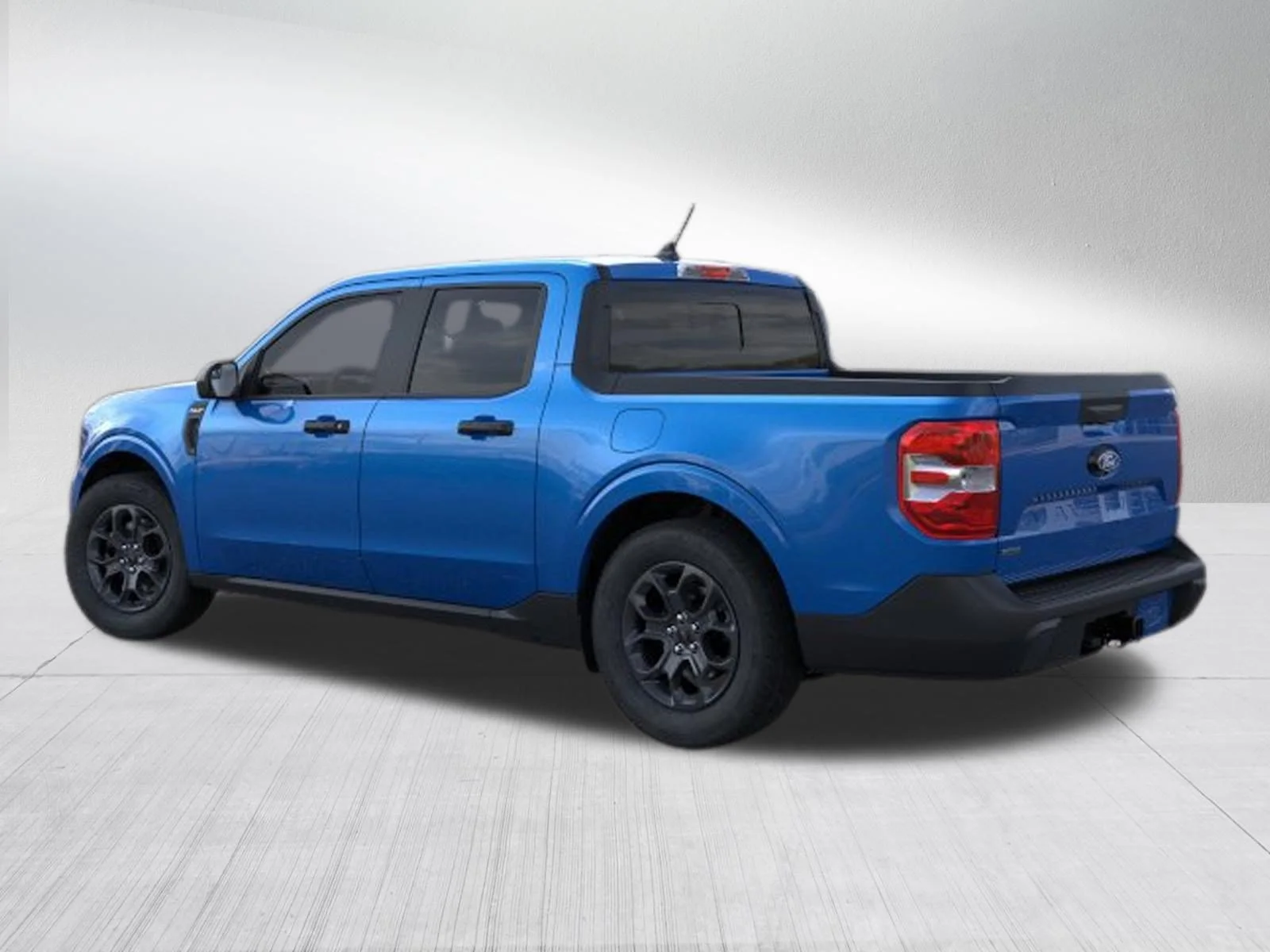 New 2026 Velocity Blue Ford XLT image 4