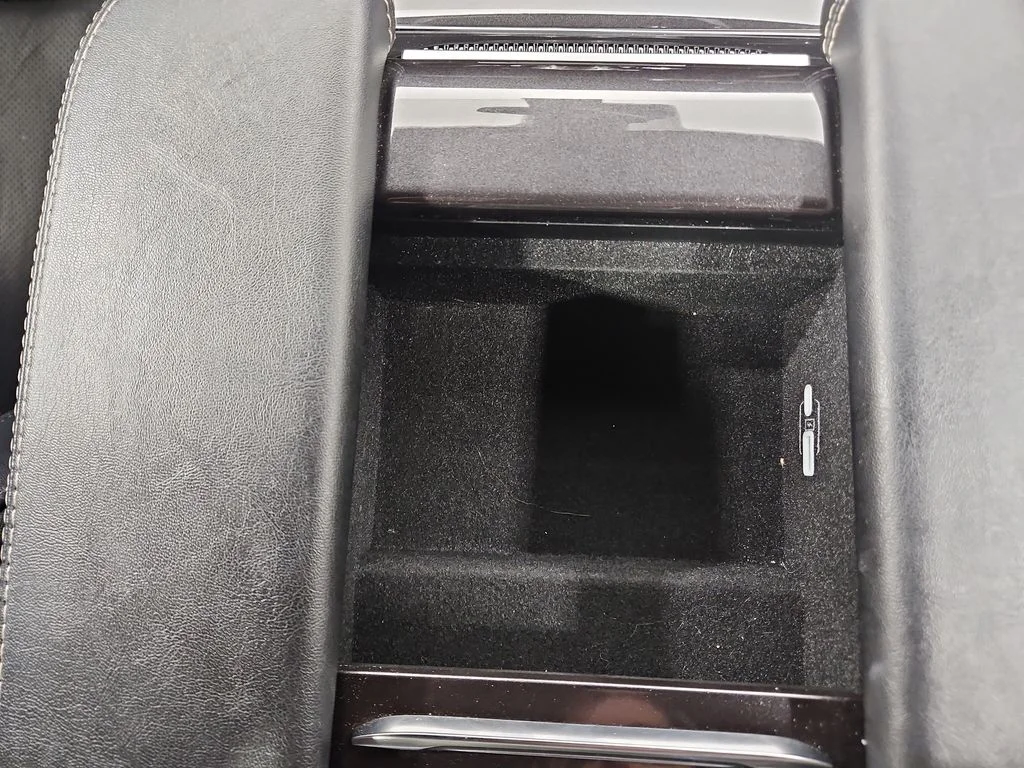 Used 2023 Gray Jeep Base image 31