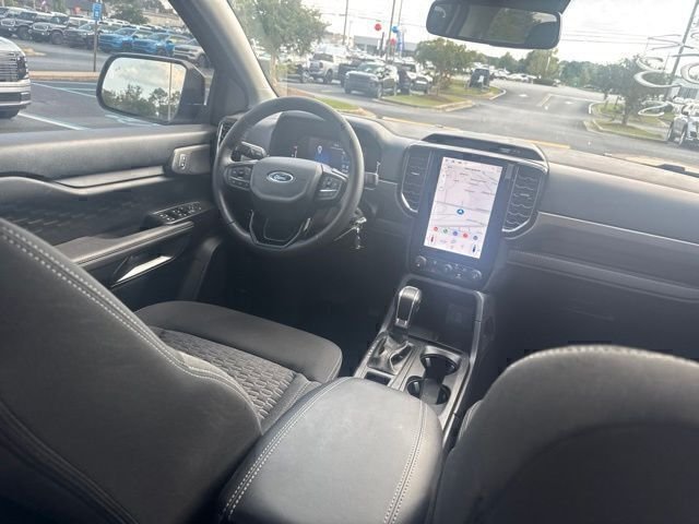 Used 2025 Beige Ford XLT image 23
