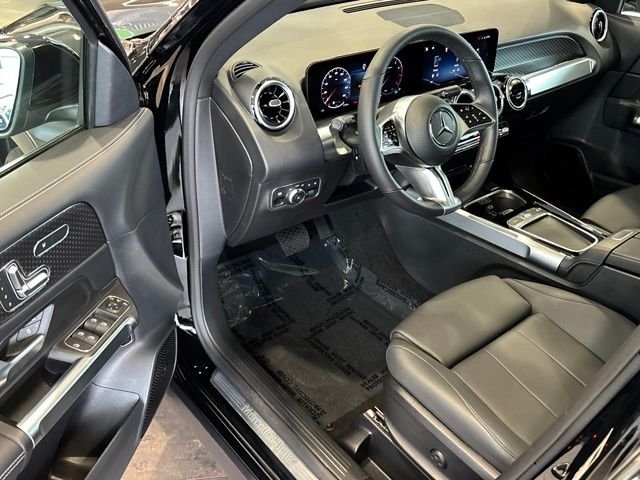 Used 2026 Black Mercedes-Benz GLB 250 image 11