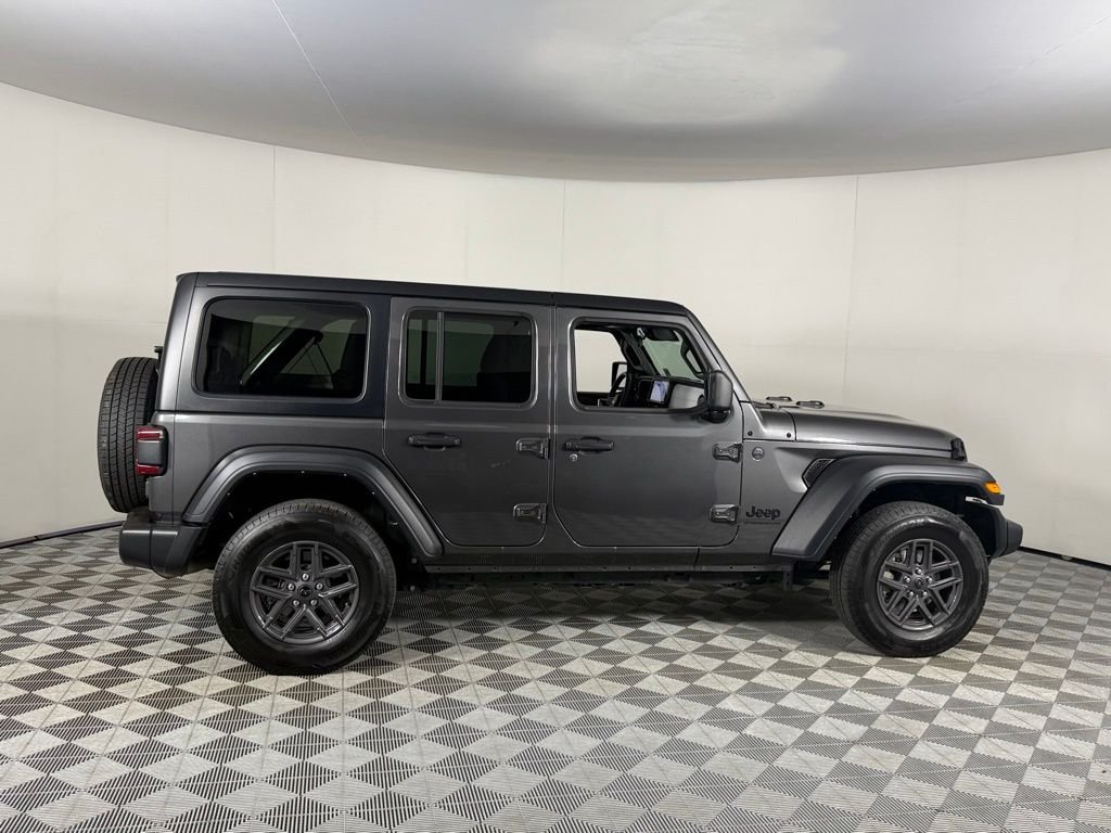 Used 2024 Gray Jeep Sport S image 7