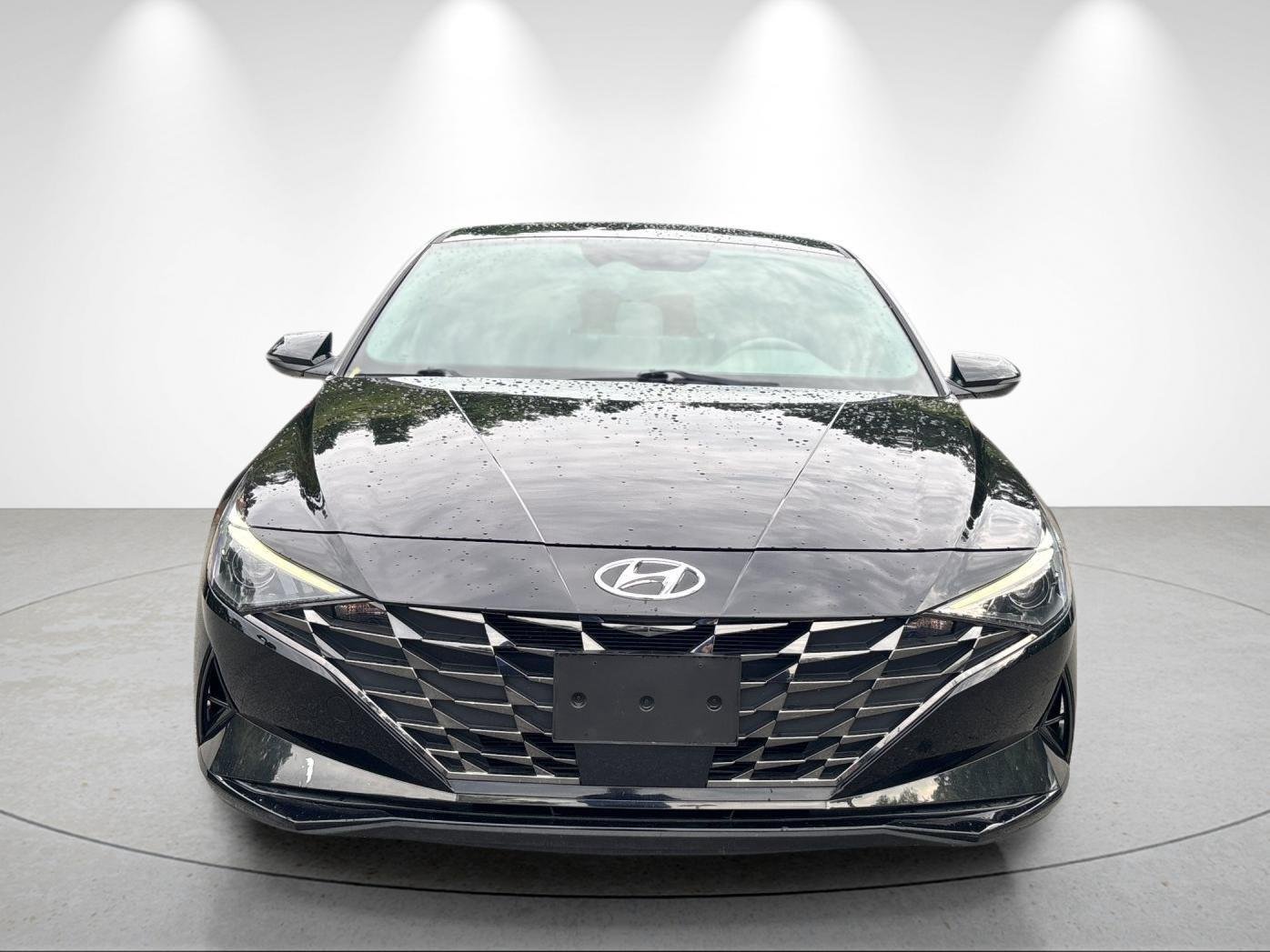 Used 2022 Phantom Black Hyundai SEL image 8