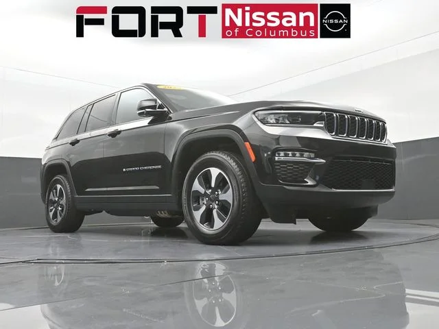 Used 2024 Black Jeep 4xe image 33
