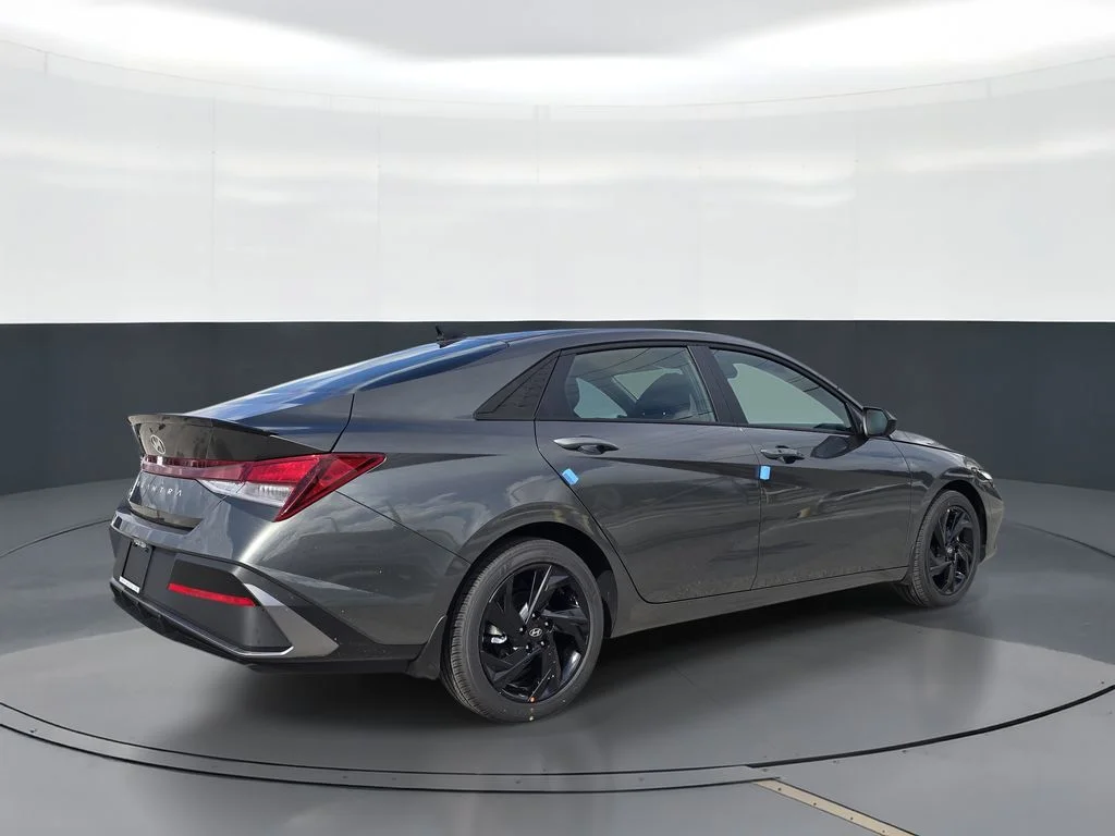 New 2026 Gray Hyundai SEL Sport image 3