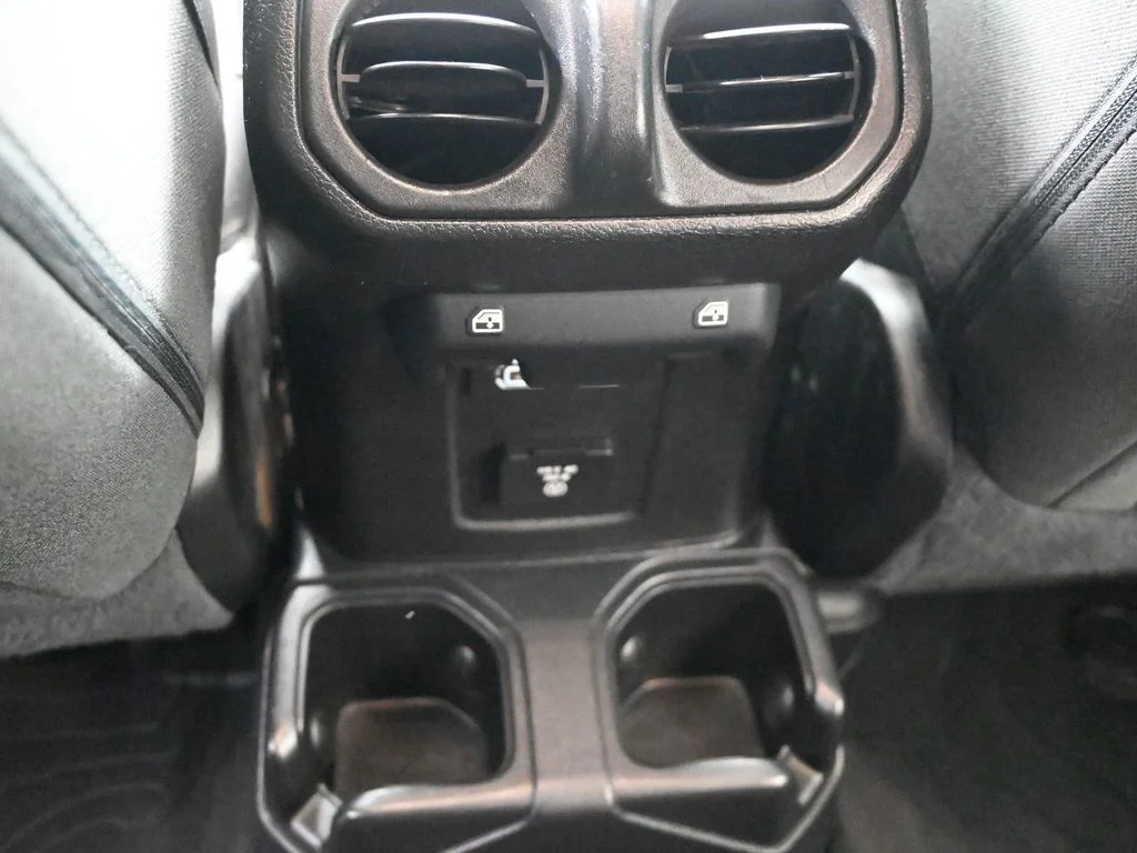 Used 2020 Billet Silver Metallic Jeep Unlimited Sahara image 16