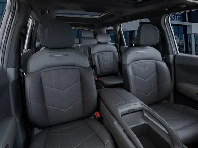 New 2027 White Kia X-Line SX image 15