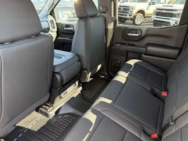 New 2026 Summit White GMC Pro image 18