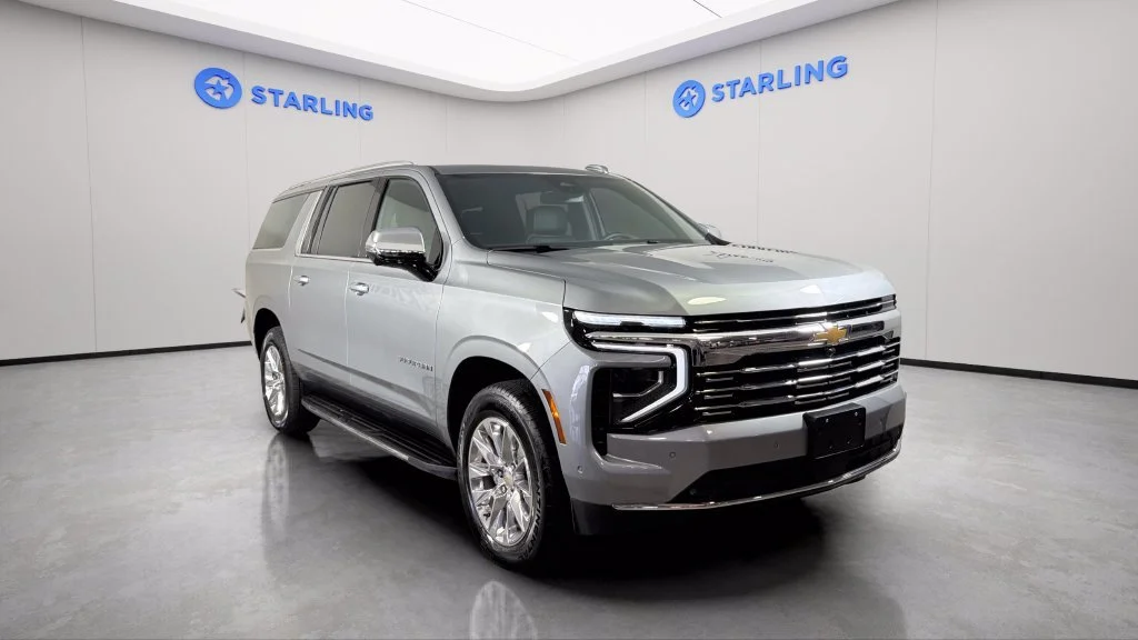 Used 2025 Sterling Gray Metallic Chevrolet Premier image 16