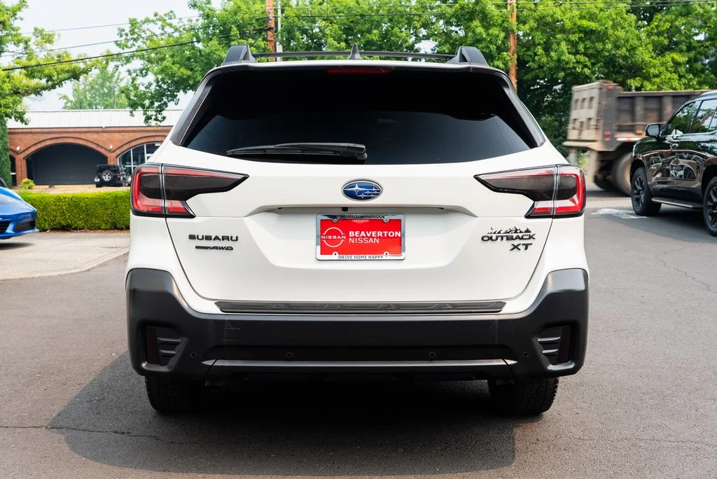 Used 2022 White Subaru Onyx Edition XT image 5