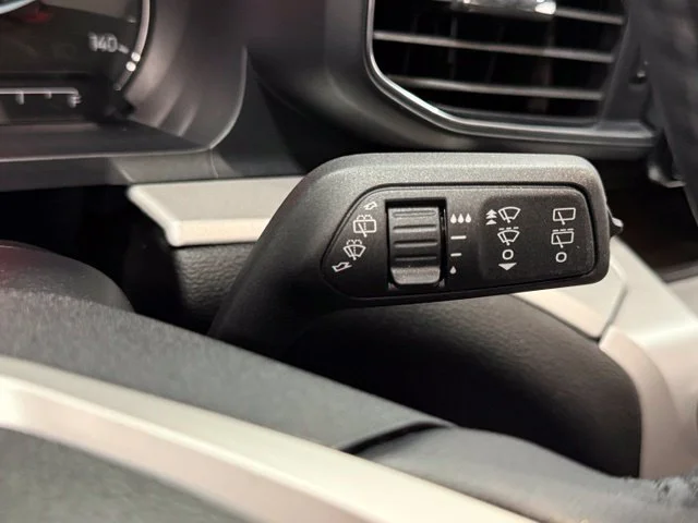 Used 2023 Black Ford XLT image 17