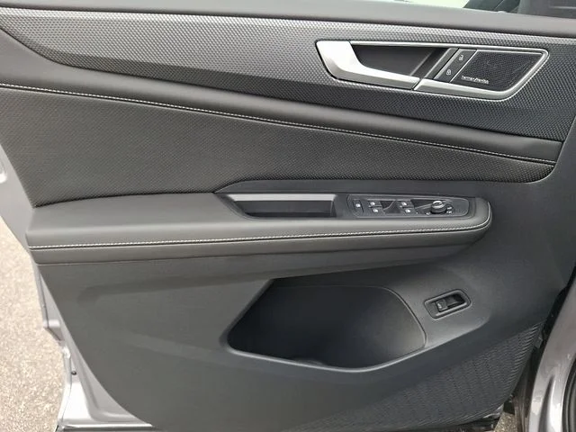 New 2024 Silver Volkswagen 2.0T SEL Premium R-Line image 8