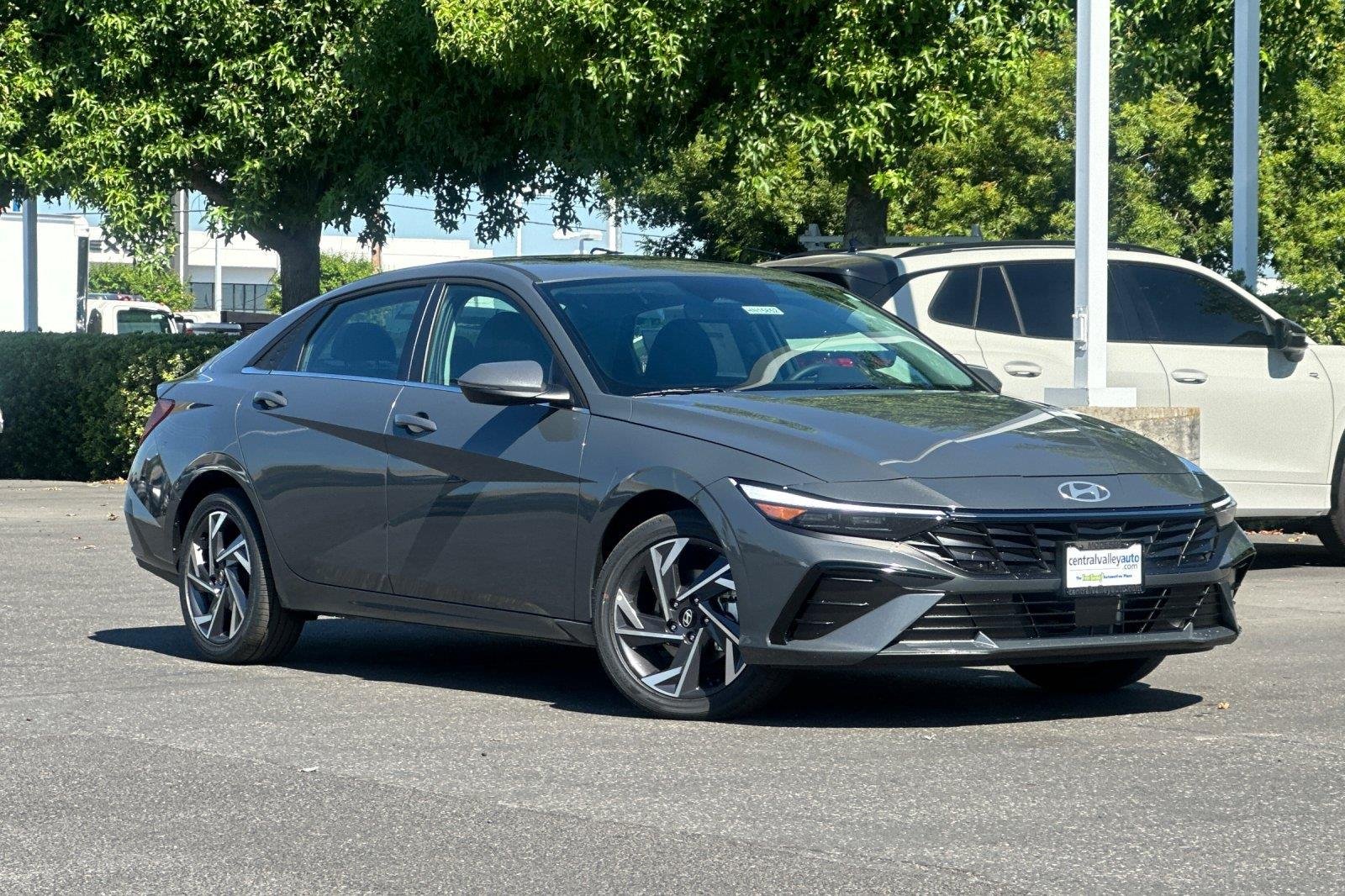 New 2026 Ecotronic Gray Hyundai Limited image 1