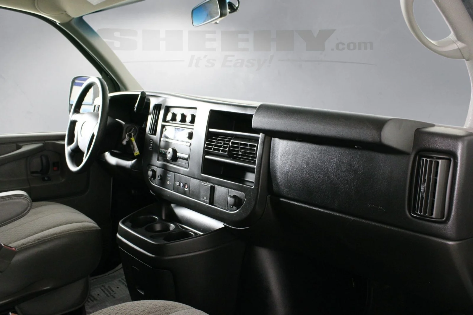 Used 2015 White Chevrolet LT image 3