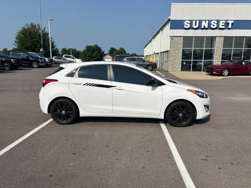 Used 2013 Hyundai Elantra GT Base with VIN KMHD35LE1DU137455 for sale in Waterloo, IL
