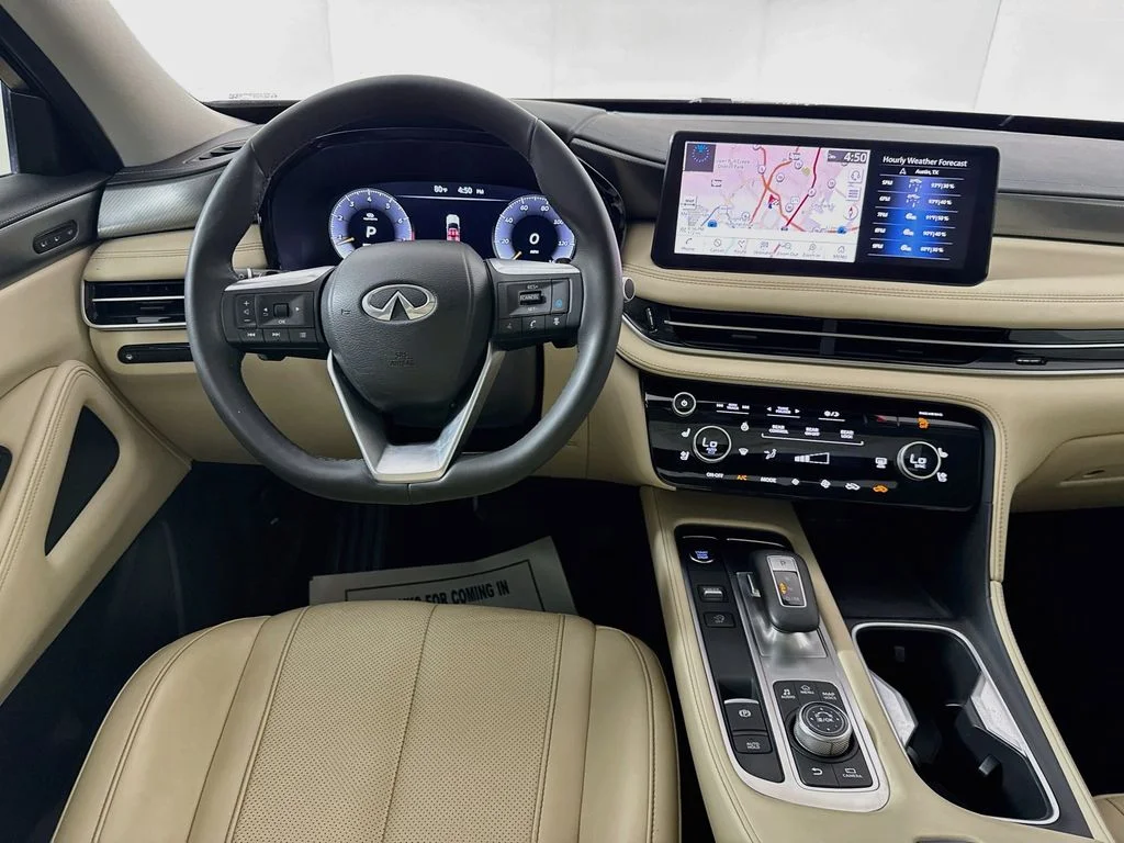 Certified Used 2023 Red INFINITI LUXE image 31