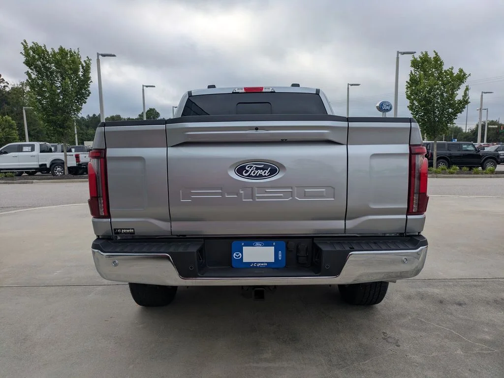 New 2026 Iconic Silver Metallic Ford Lariat image 5