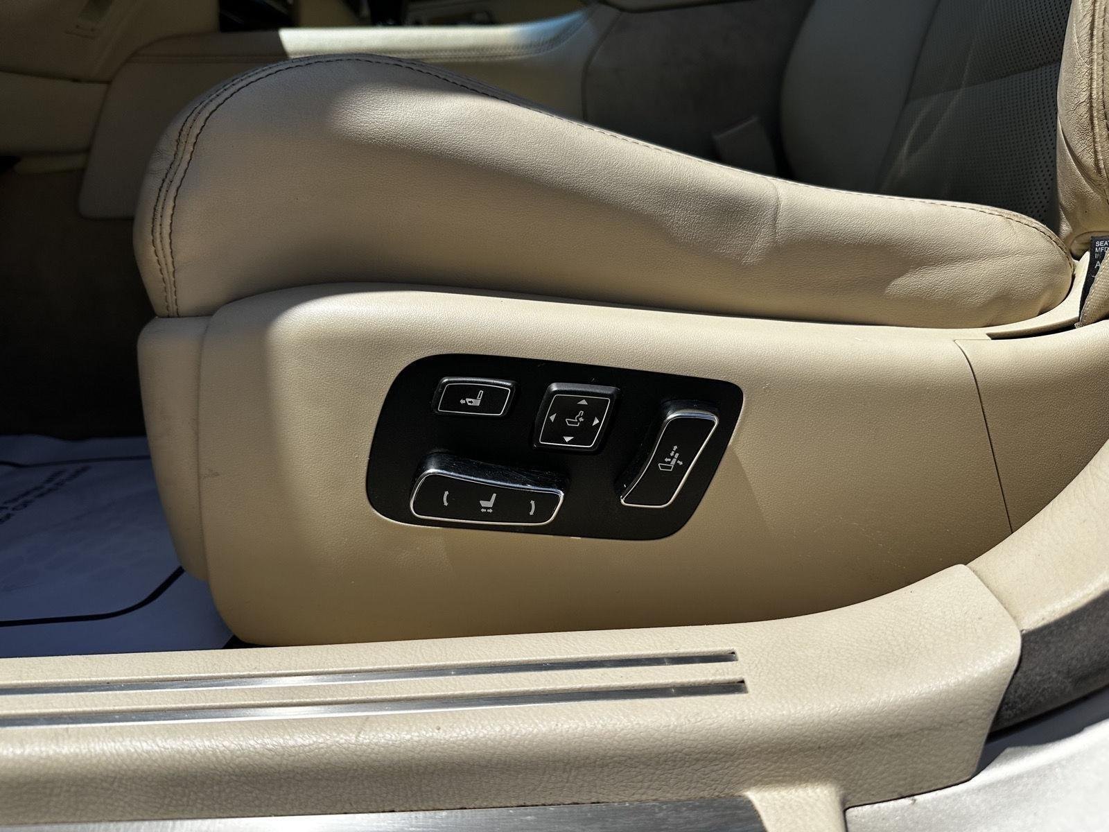 Used 2013 Satin Cashmere Metallic Lexus  image 8