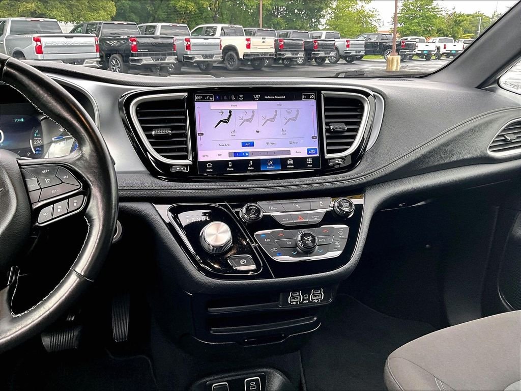 Used 2021 White Chrysler Touring image 18