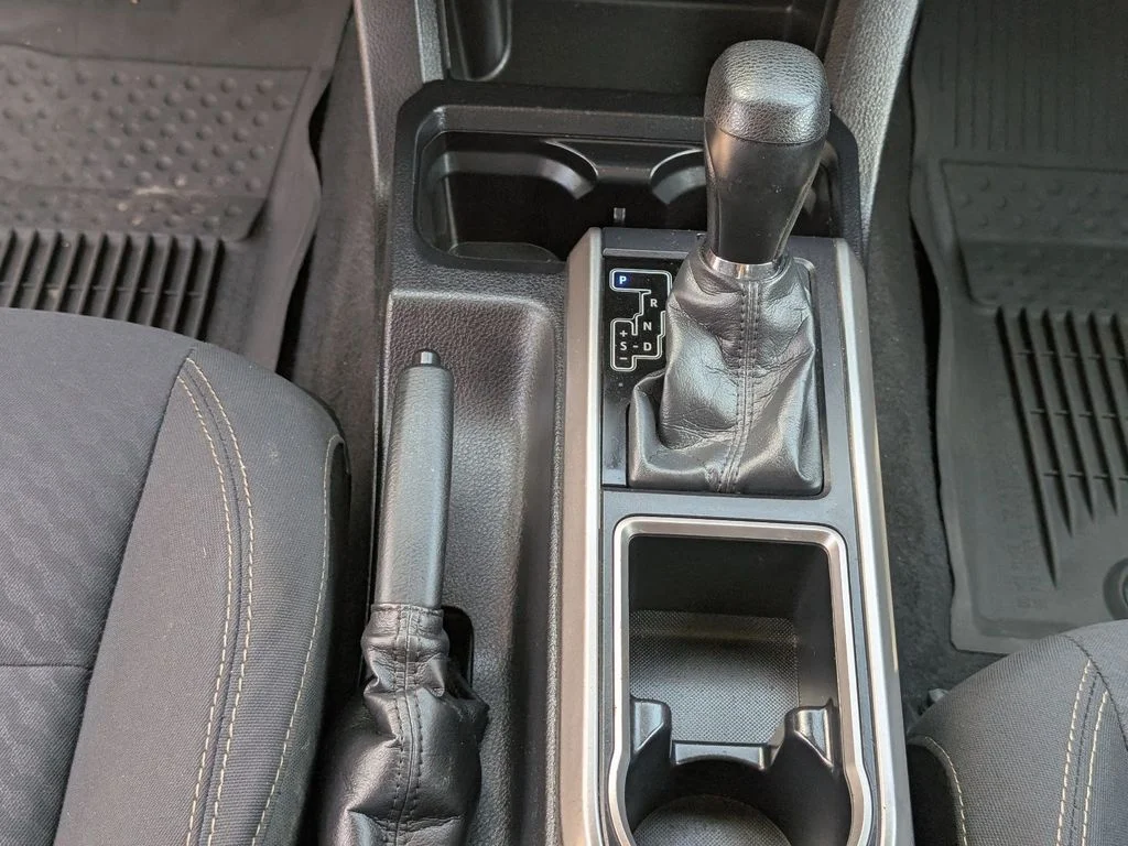 Used 2019 Black Toyota SR5 image 21