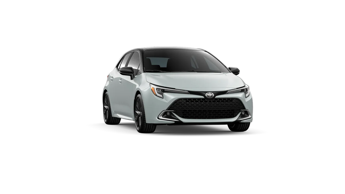 New 2026 Wind Chill Pearl with Midnight Black Metallic roof Toyota XSE image 24