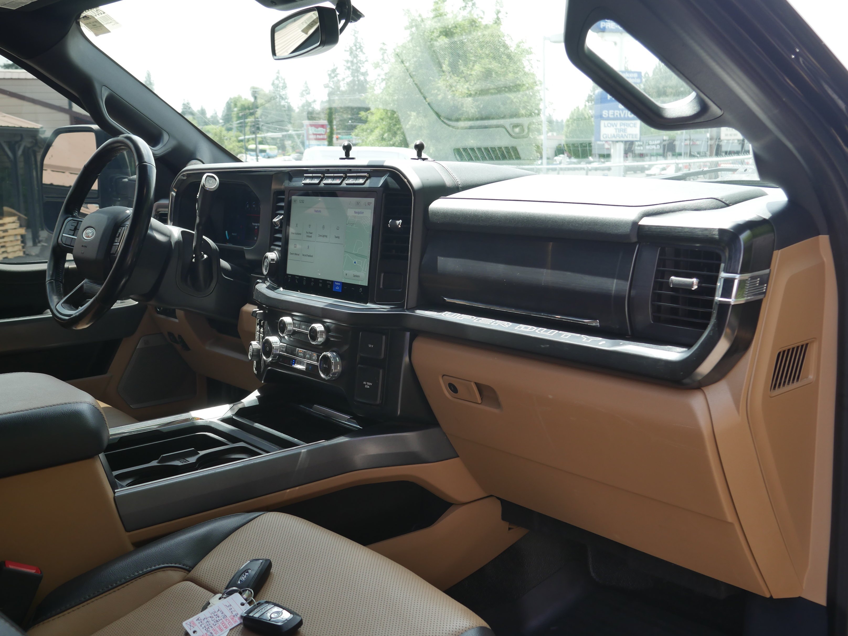 Certified Used 2023 Black Metallic Ford LARIAT image 30