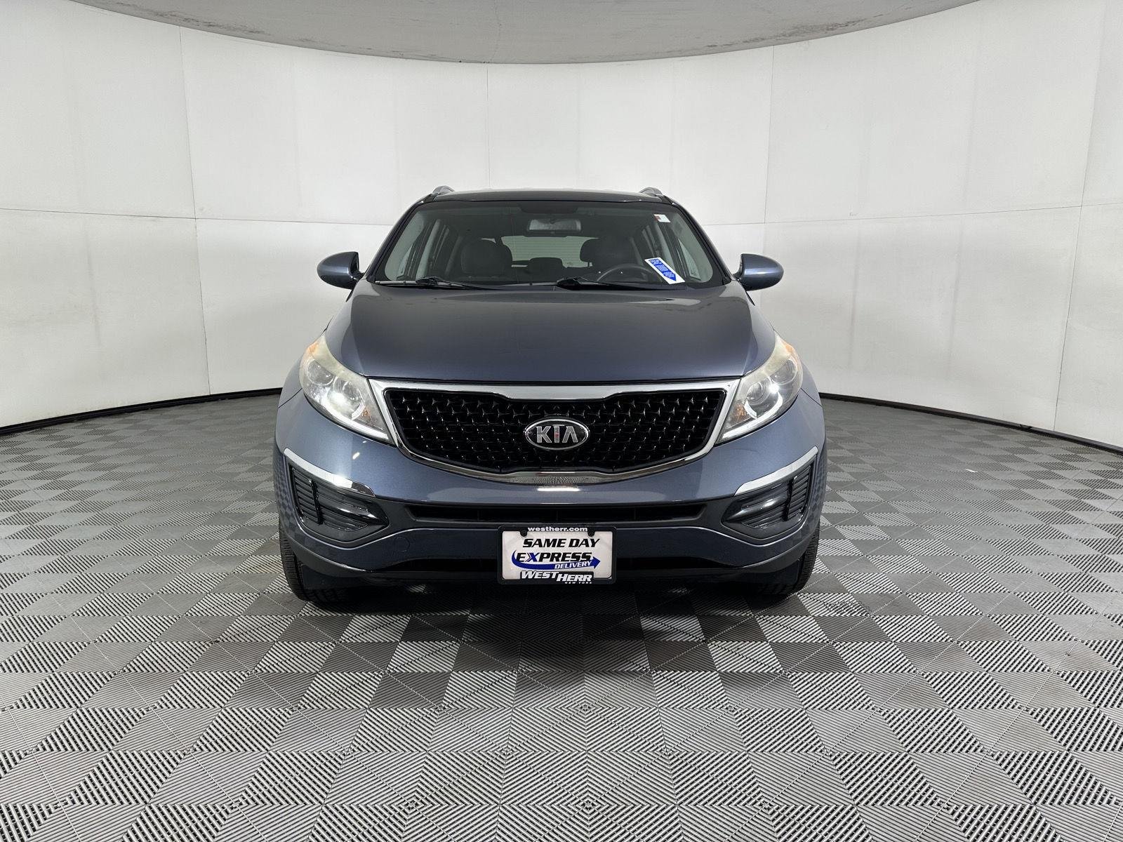Used 2016 Twilight Blue Kia LX image 25