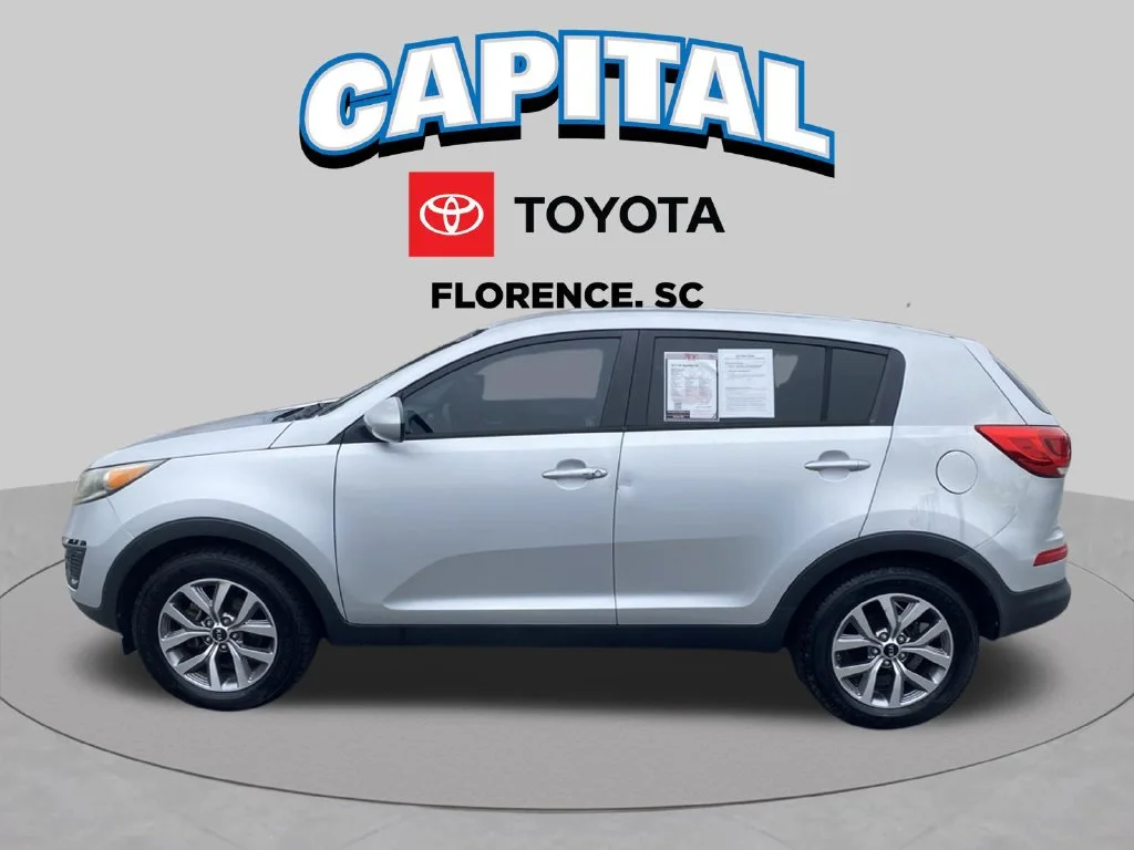 Used 2015 Silver Kia LX image 3