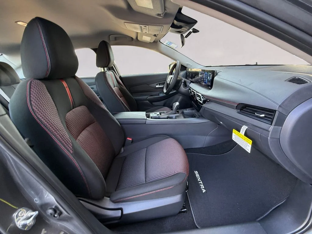 New 2027 Gray Nissan SR image 17