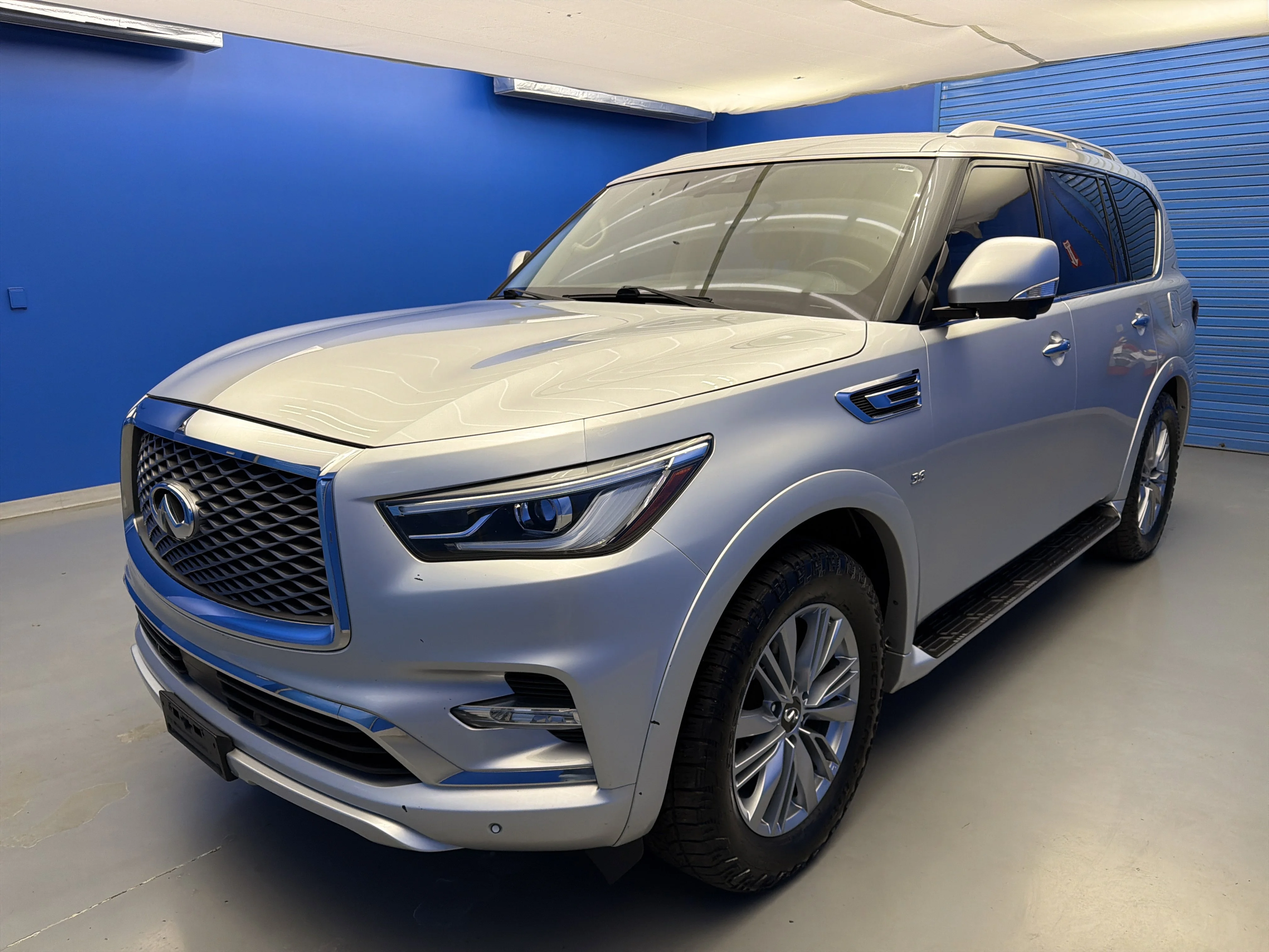 Used 2019 Liquid Platinum INFINITI LUXE image 4