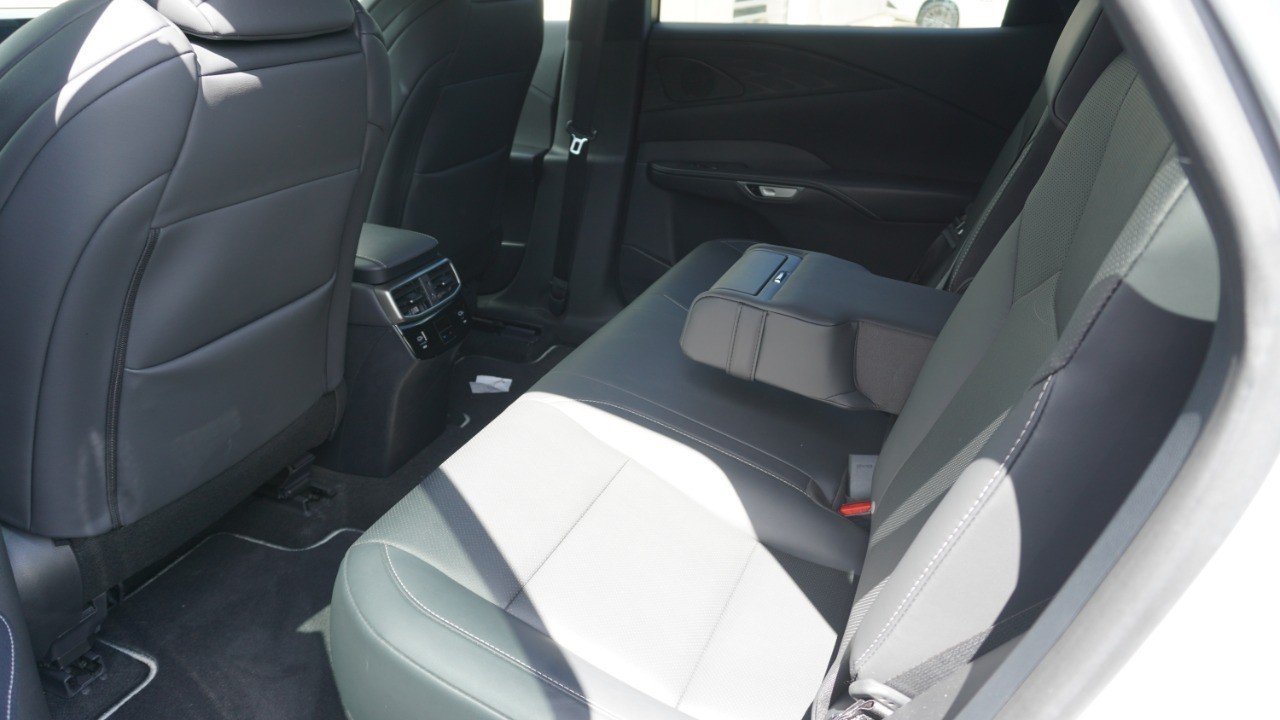 Certified Used 2024 White Lexus RX 350 F SPORT Handling image 13