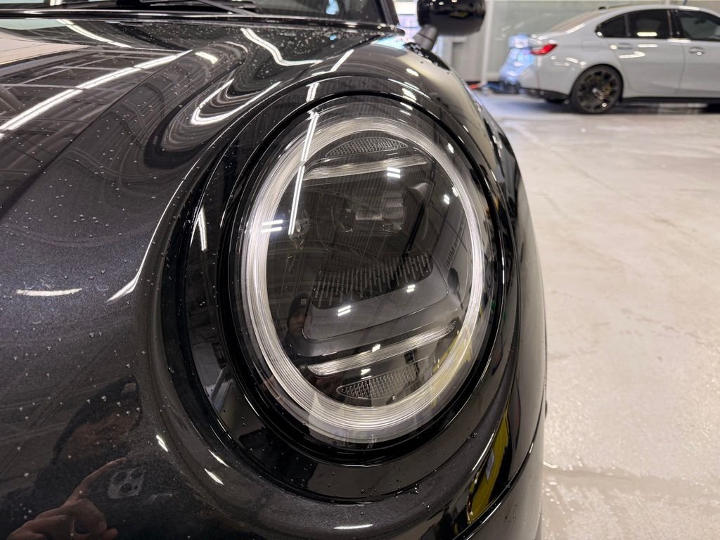 New 2026 Midnight Black II Metallic MINI  image 9