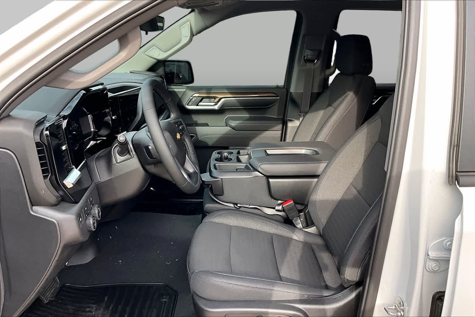 2026 Chevrolet Silverado 1500 LT - Photo 10
