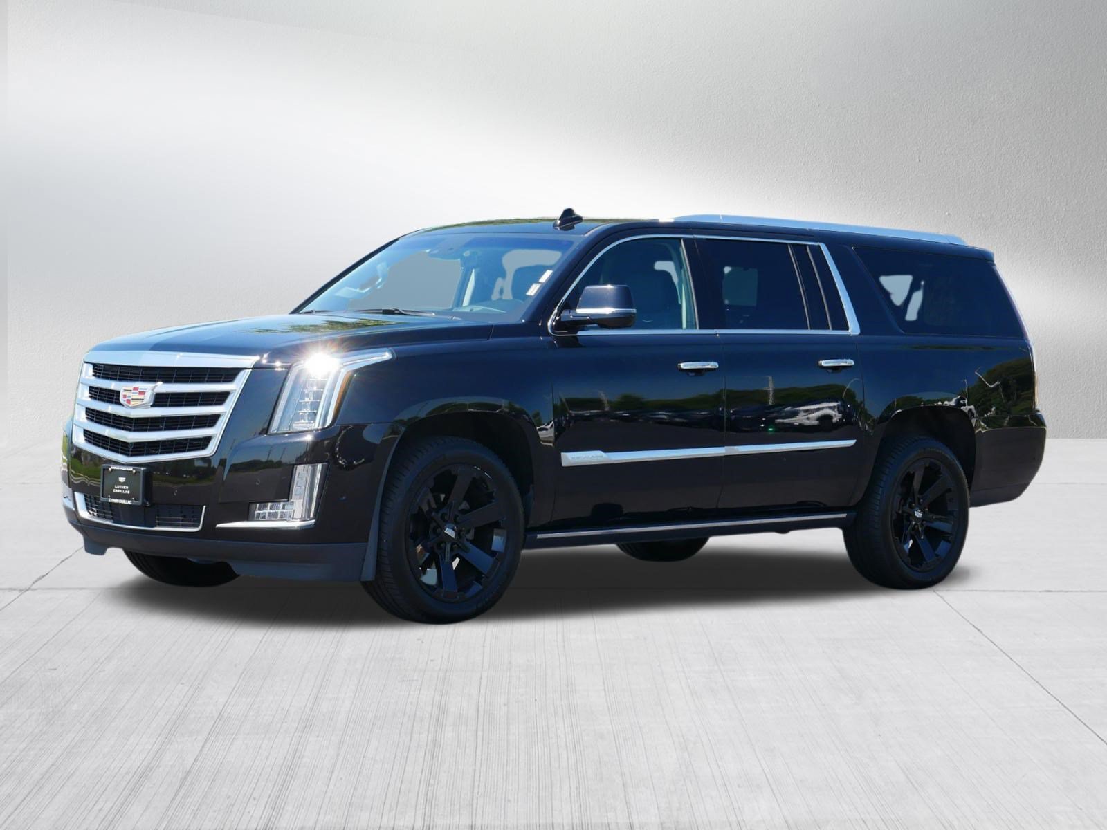 Used 2019 Cadillac Escalade ESV Premium Luxury with VIN 1GYS4JKJ9KR184033 for sale in Vadnais Heights, Minnesota