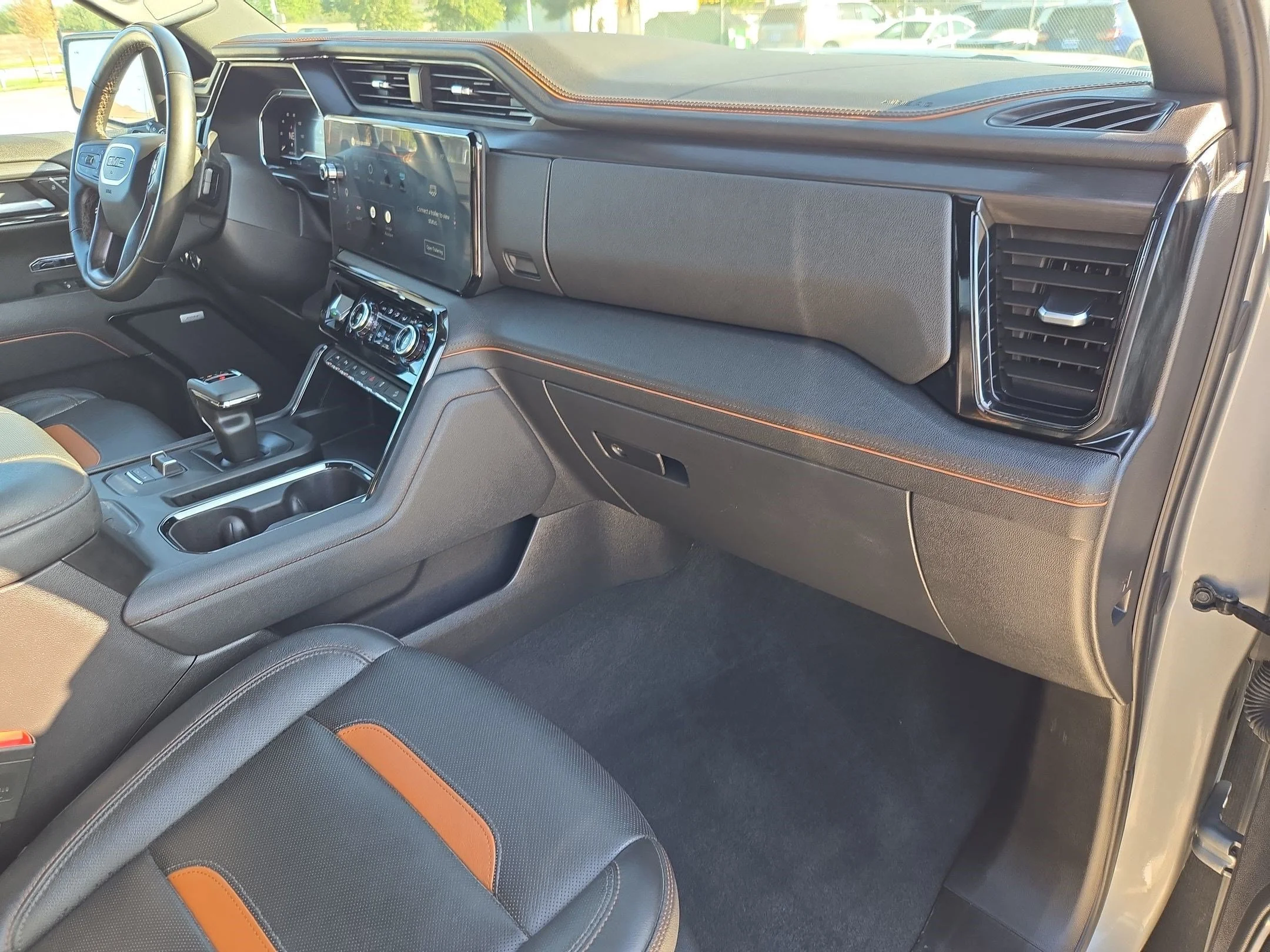 Used 2025 Sterling Metallic GMC AT4 image 32