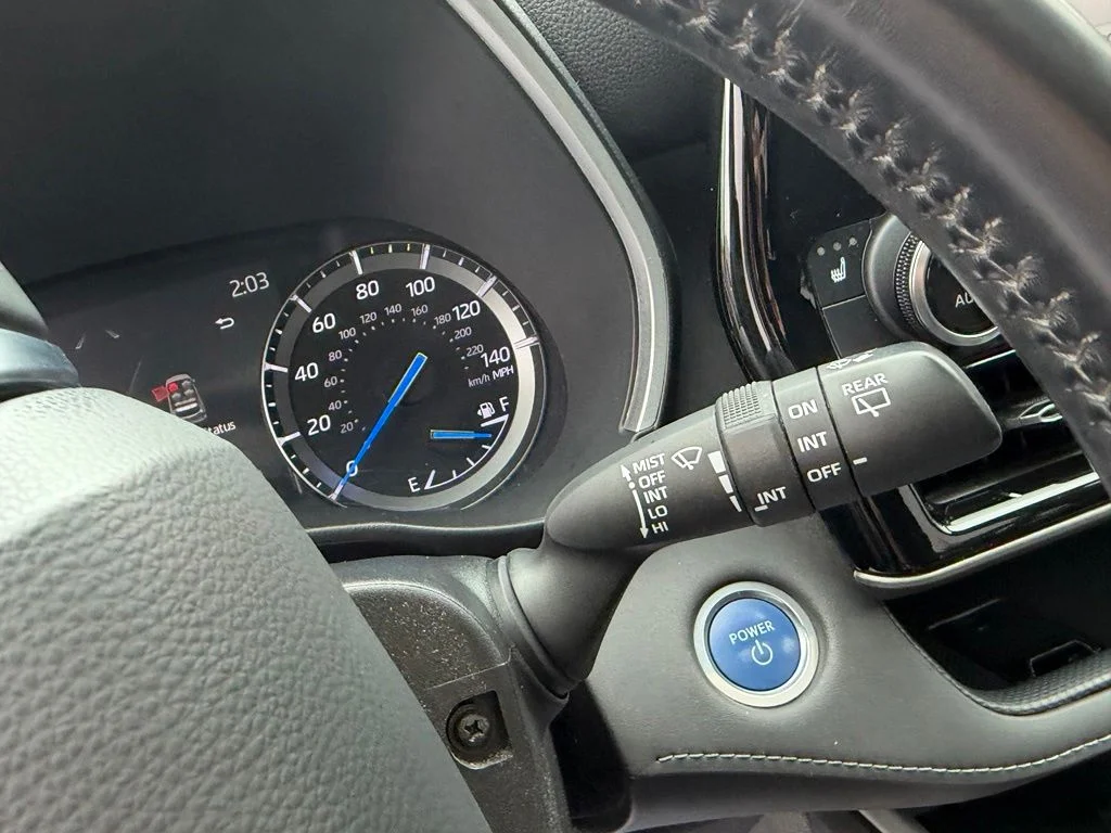 Used 2021 Silver Toyota XLE image 36