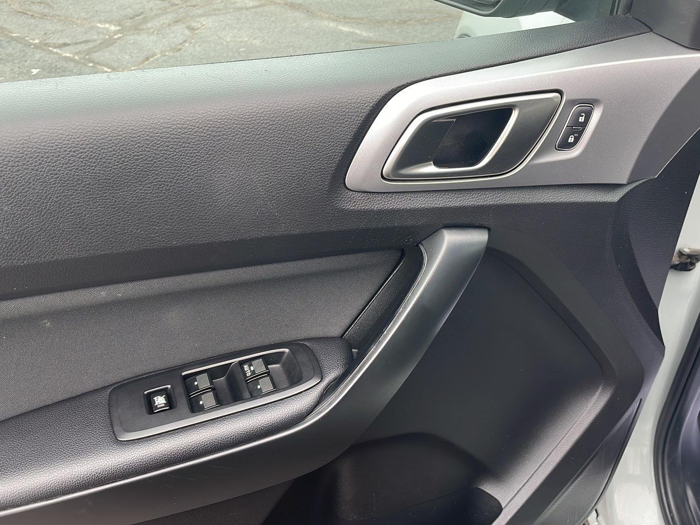 Used 2021 Cactus Gray Ford XLT image 11