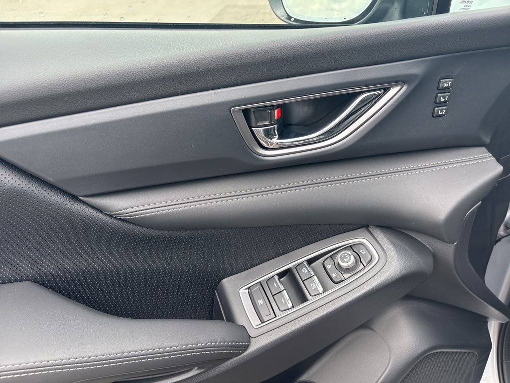 New 2026 ICE SILVER METALLIC Subaru Limited 7-Passenger image 19