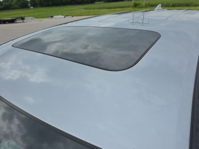 Used 2020 Lunar Silver Metallic Honda EX-L image 28