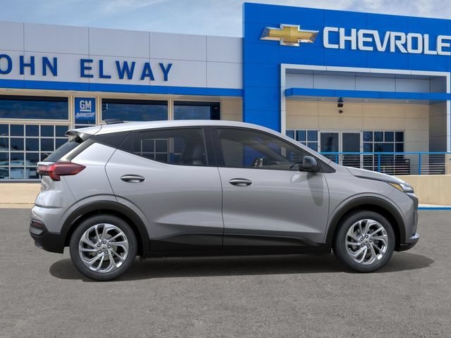 2027 Chevrolet Bolt LT - Photo 6