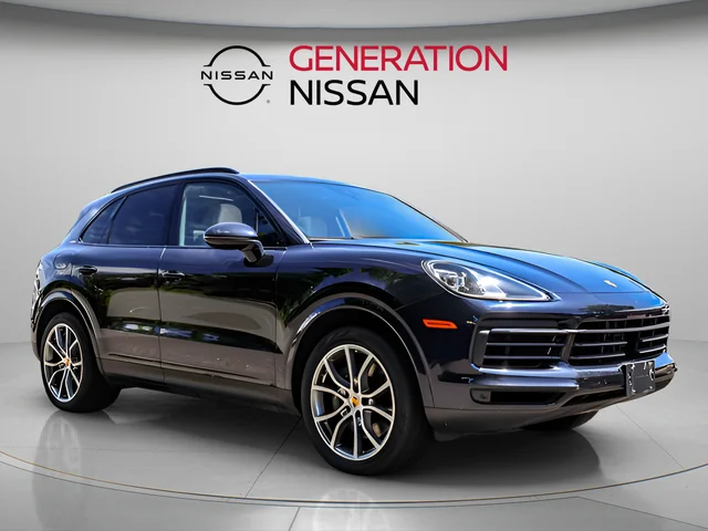 2023 Porsche Cayenne Platinum Edition's photo