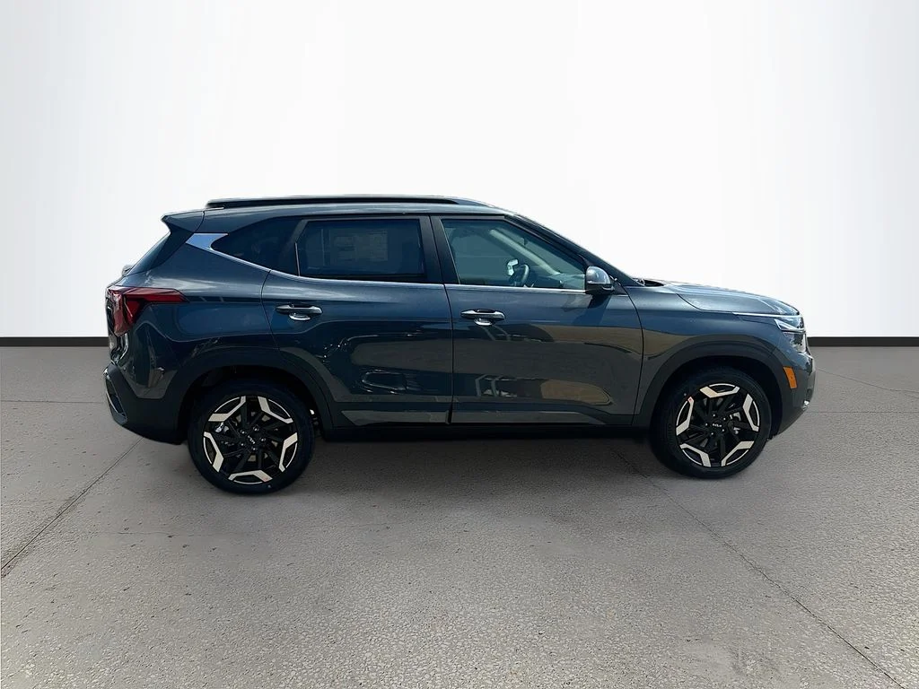 New 2026 Gravity Gray Kia SX image 8