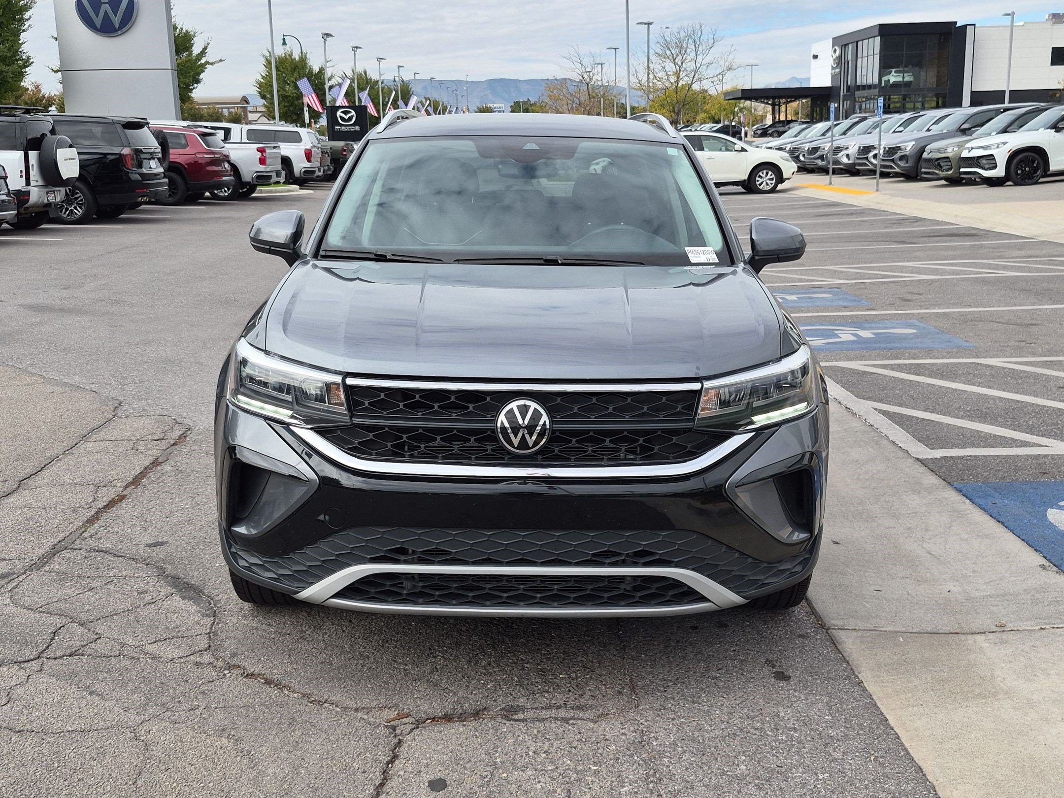 Used 2023 Platinum Gray Metallic Volkswagen SE image 10