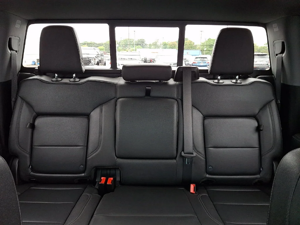 Used 2025 Black Chevrolet LTZ image 20