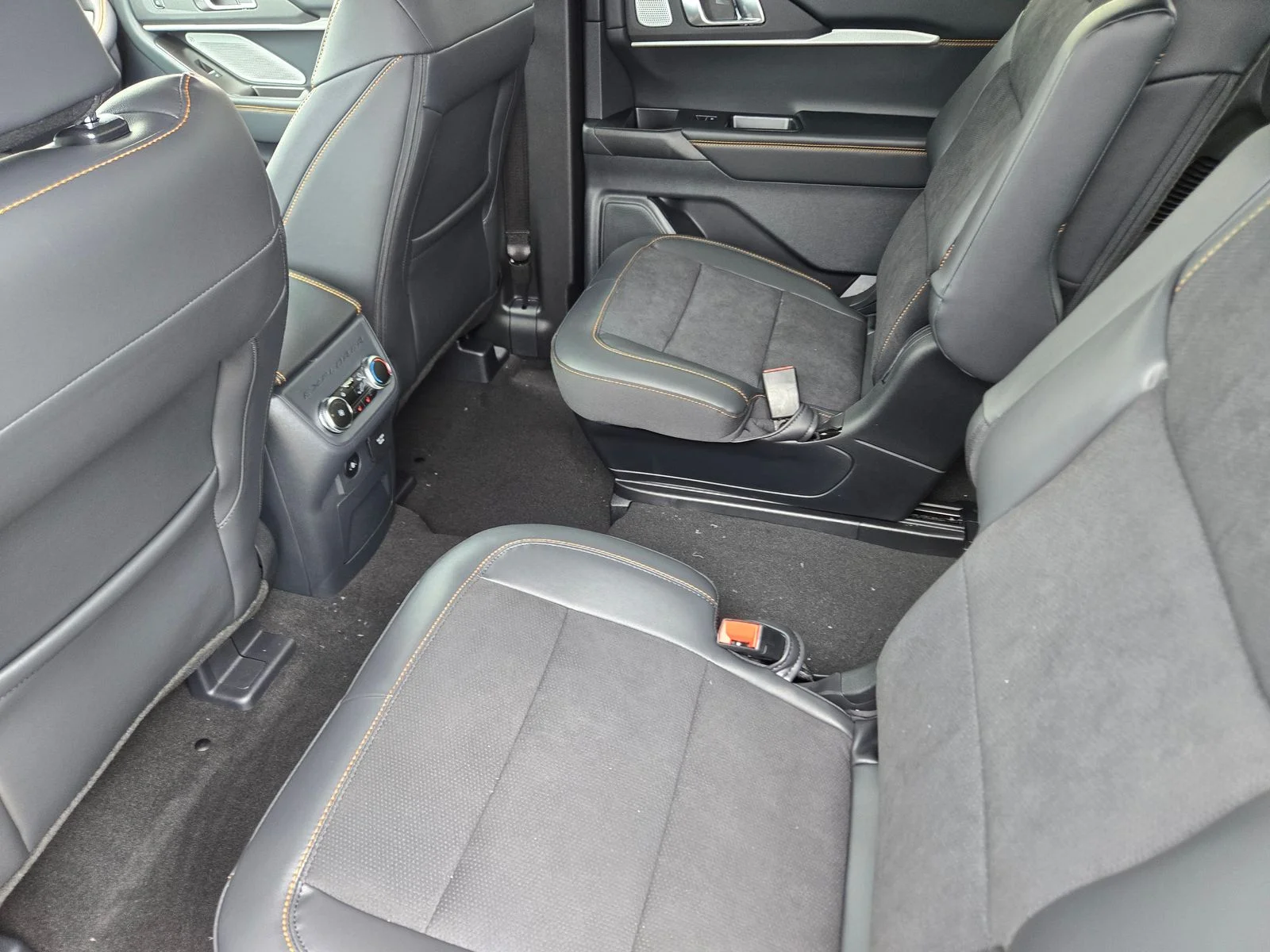 New 2026 Star White Metallic Tri-Coat Ford Tremor® image 18