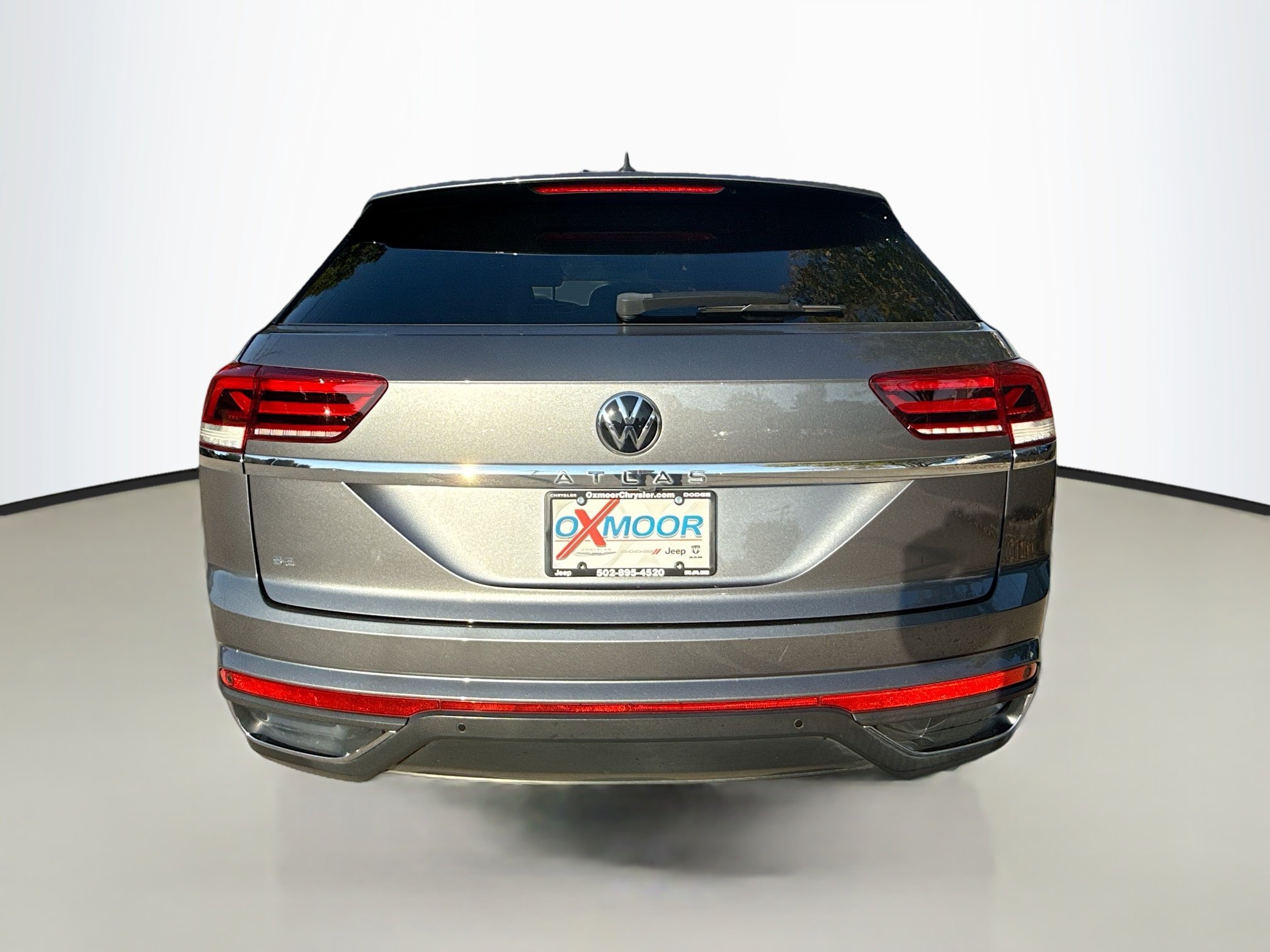 Used 2021 Platinum Gray Metallic Volkswagen 2.0T SE w/Technology image 6