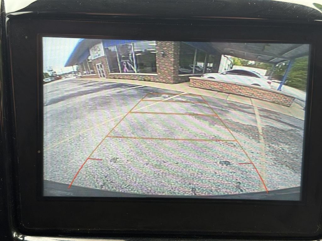 Used 2019  Chevrolet LT image 15