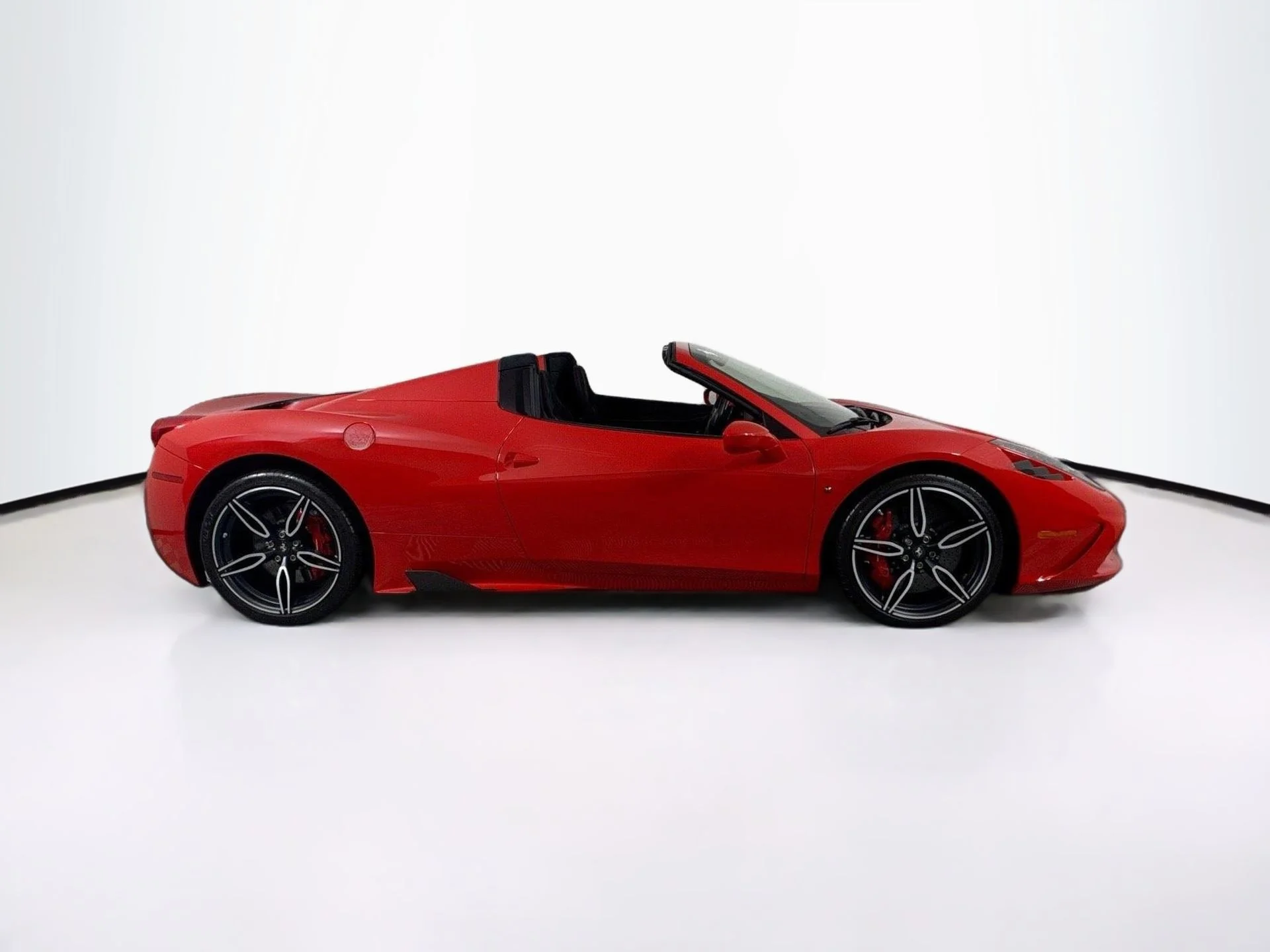 Certified Used 2015 Rosso Corsa Ferrari Base image 8