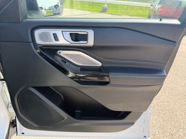 Used 2023 White Metallic Ford ST image 36