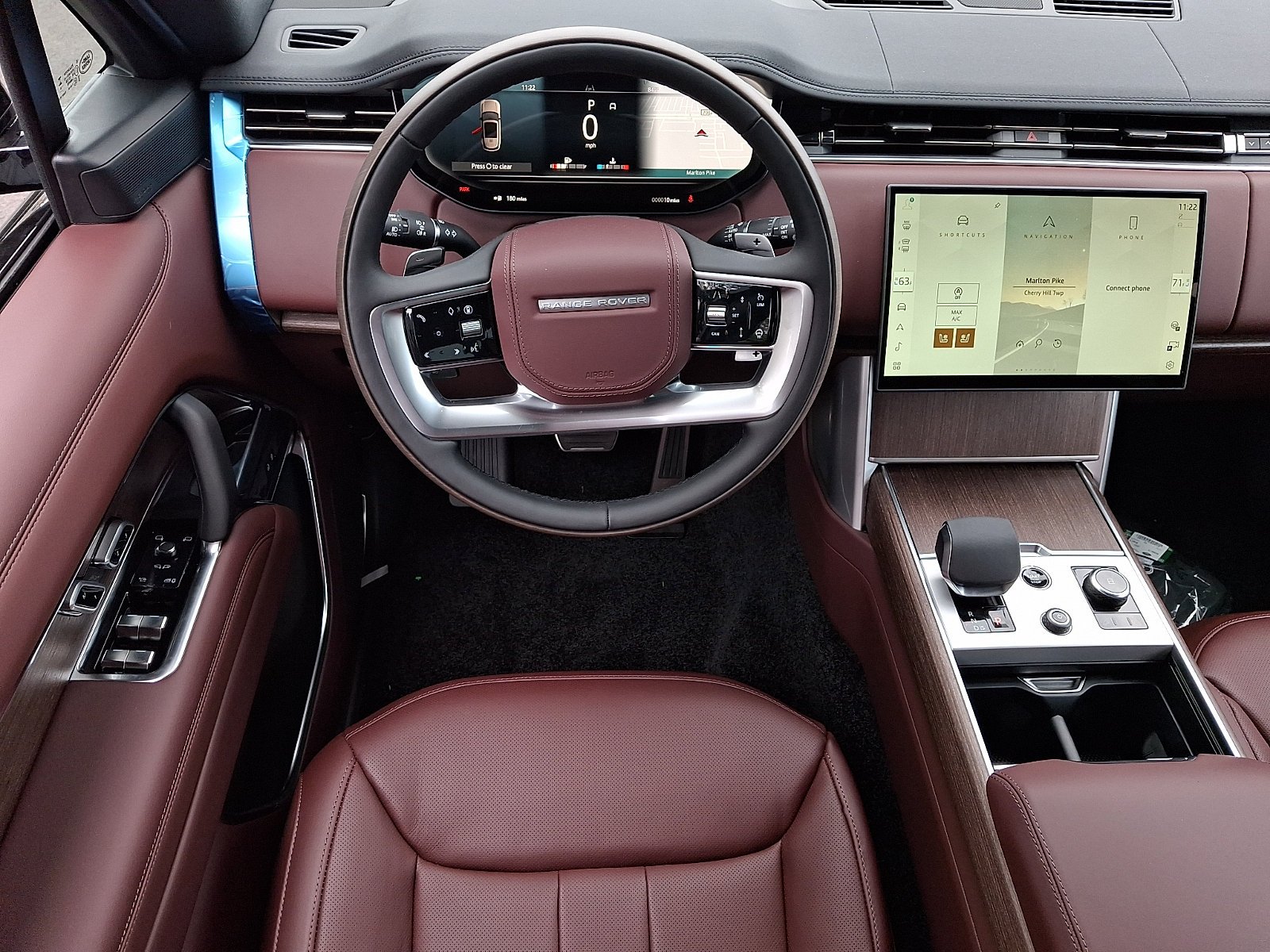 New 2027 Santorini Black Land Rover SE image 7