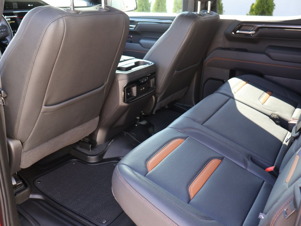 2025 GMC Sierra 1500 AT4 - Photo 9